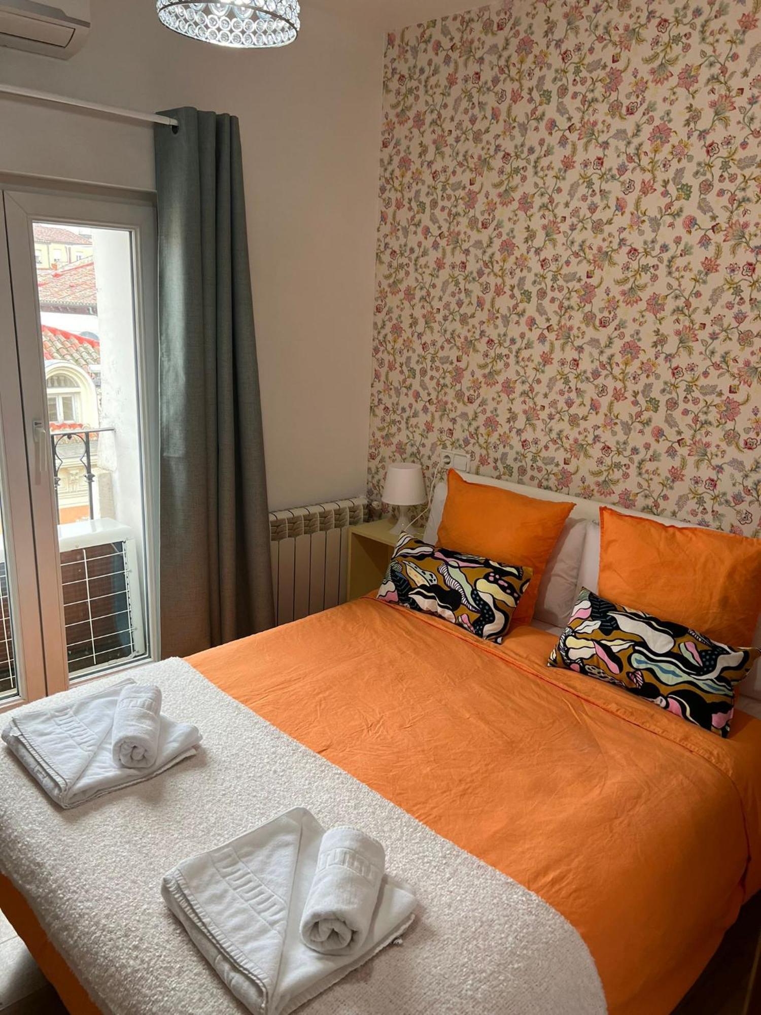 Hostal Flat55Madrid Bagian luar foto