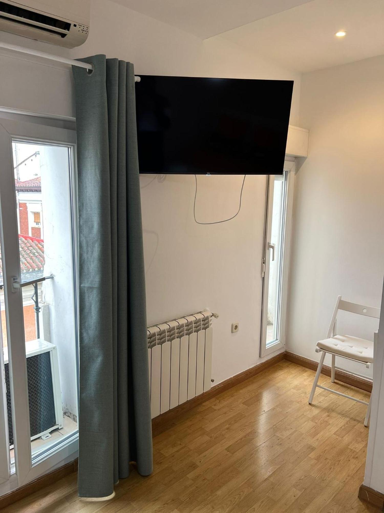 Hostal Flat55Madrid Bagian luar foto