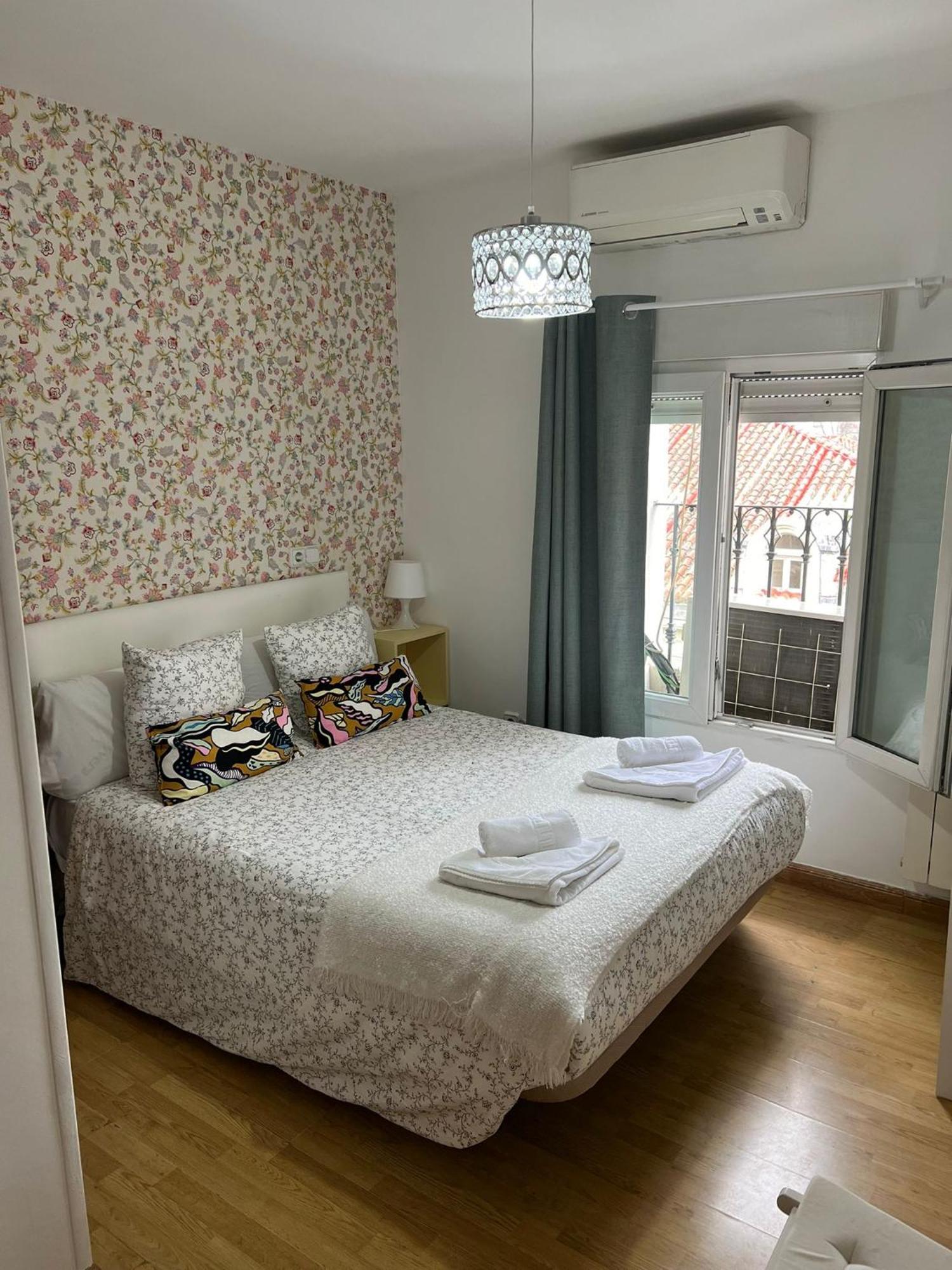 Hostal Flat55Madrid Bagian luar foto