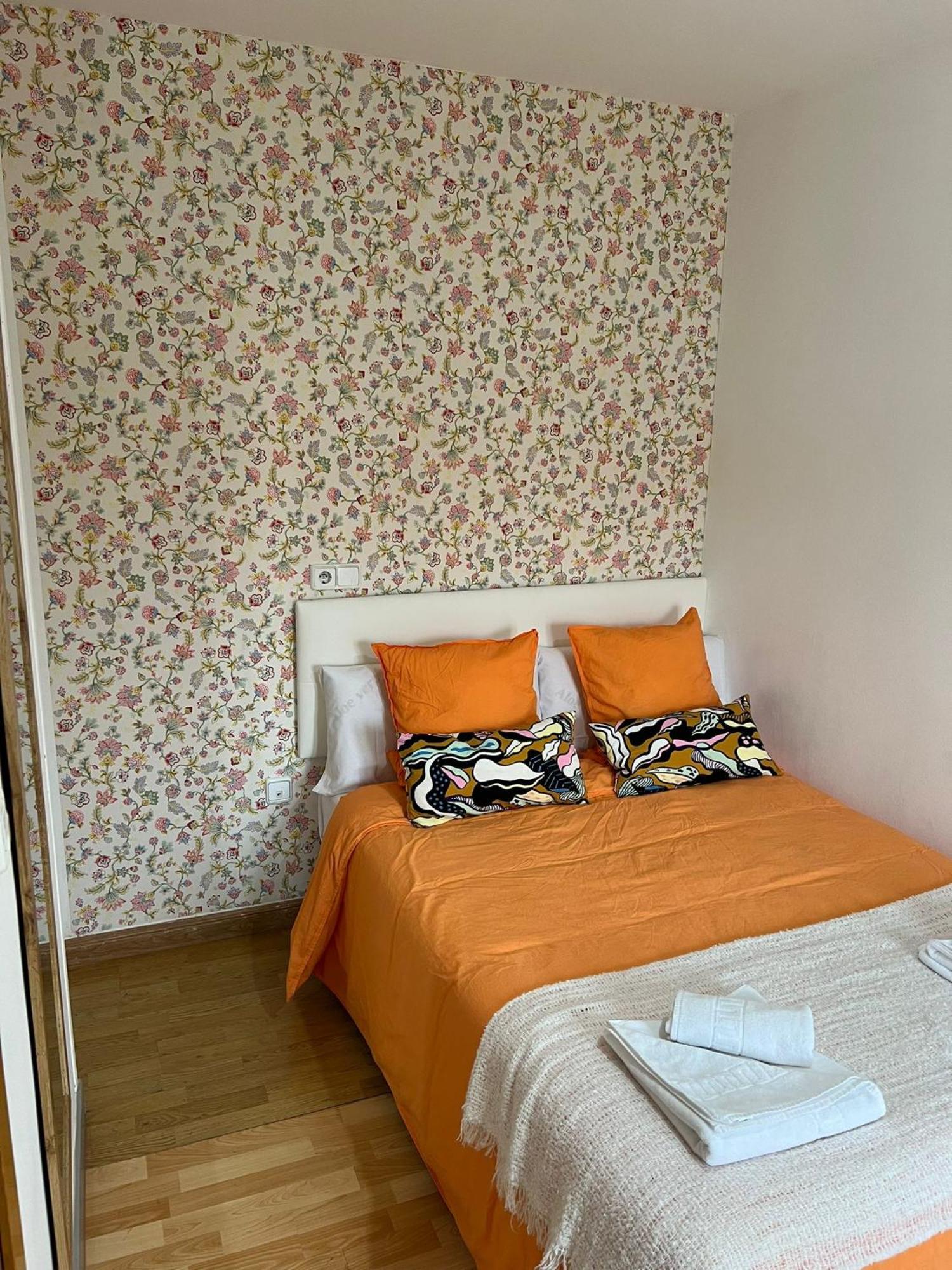 Hostal Flat55Madrid Bagian luar foto