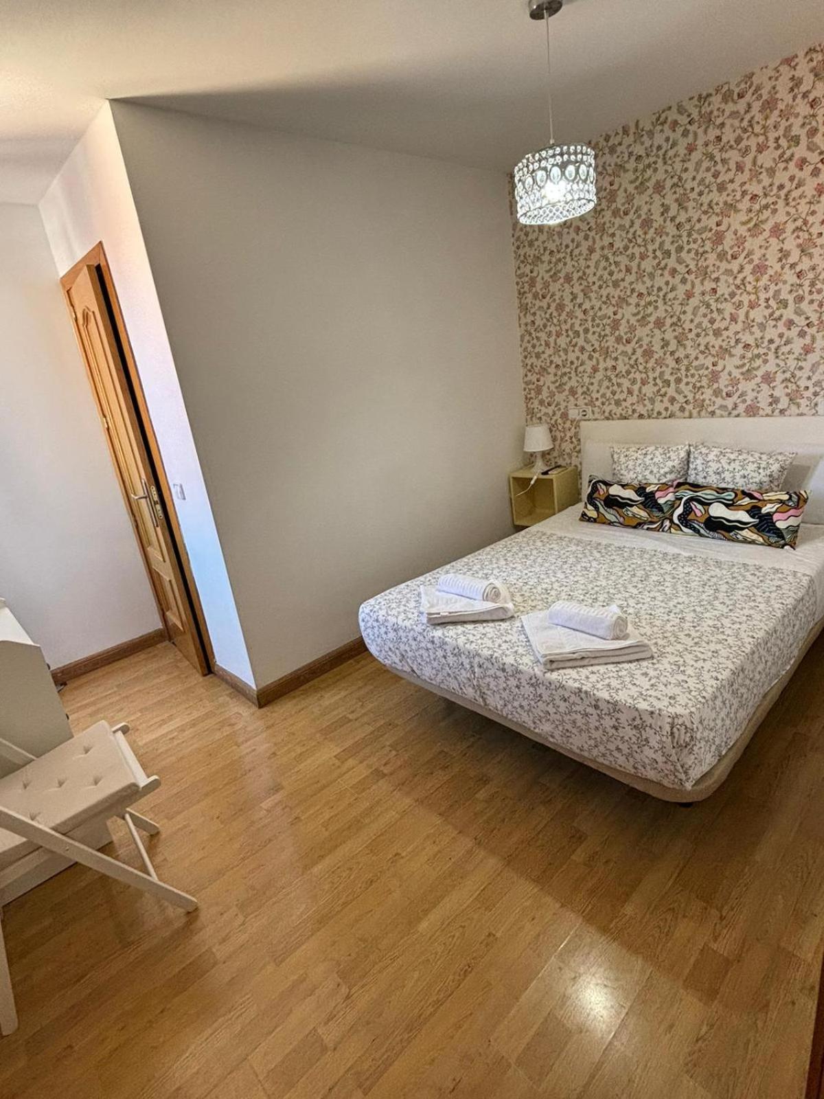 Hostal Flat55Madrid Bagian luar foto