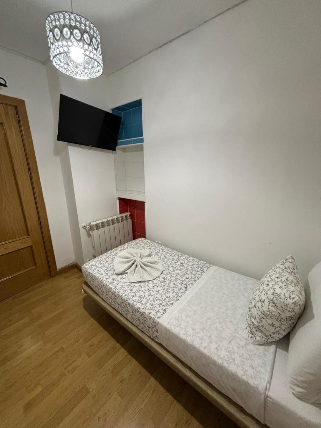 Hostal Flat55Madrid Bagian luar foto