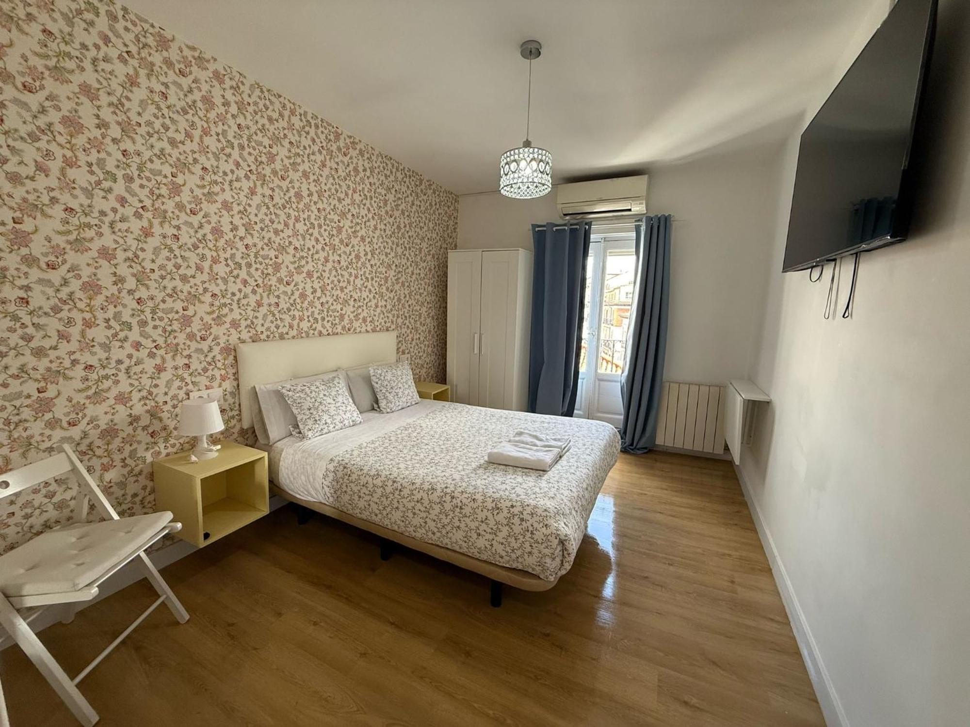 Hostal Flat55Madrid Bagian luar foto