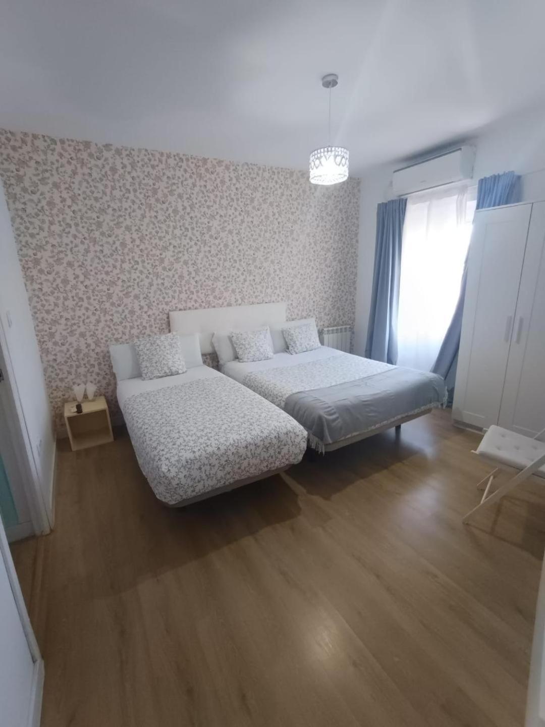 Hostal Flat55Madrid Bagian luar foto